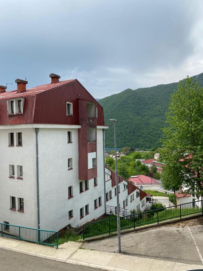 Apartment Varezic 普卢日内 外观 照片