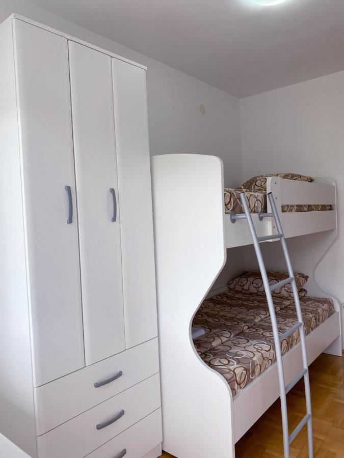 Apartment Varezic 普卢日内 外观 照片